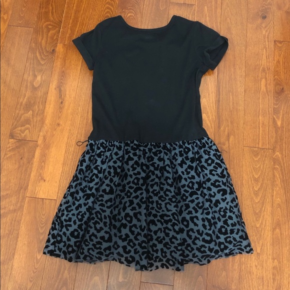 SOLD ‼️ Black star dress! - Picture 2 of 5